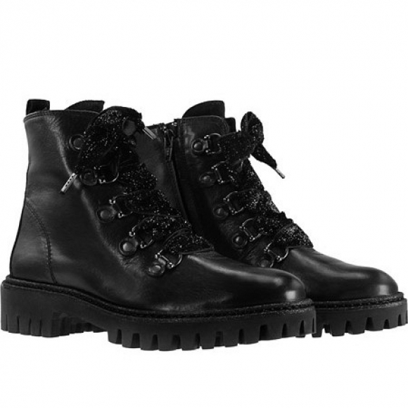 New Arrivals Paul Green Women's WashedCalf/Rs Black Boots In Black