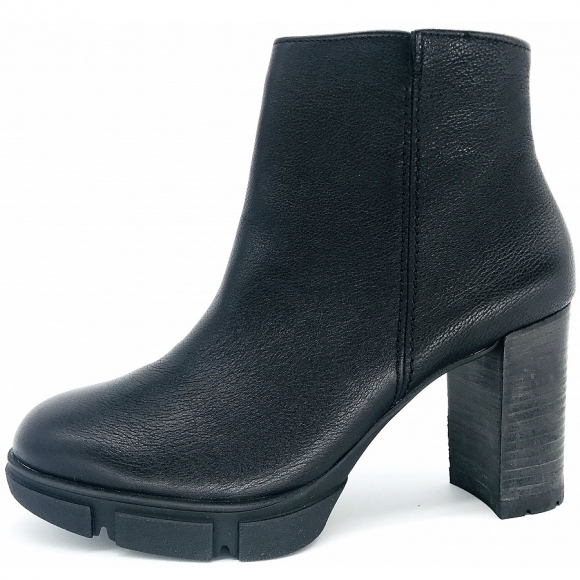 New Arrivals Paul Green Women's 8005 Ankle Boots In Black