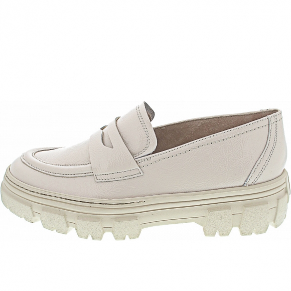 New Arrivals Paul Green women's moccasin in beige