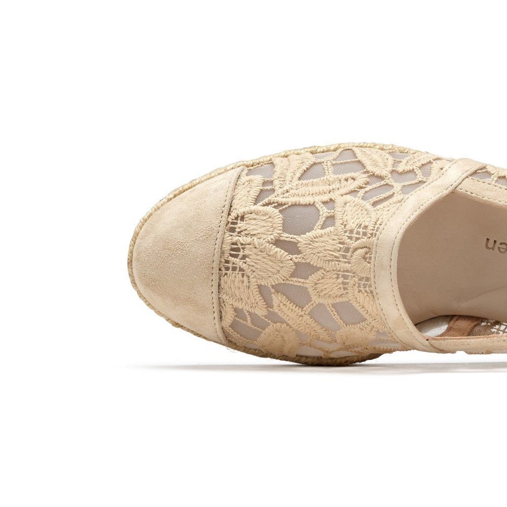 Paul Green Women's Danica Flat Biscuit Suede Blossom